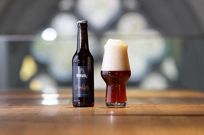 Dunkles (Dark Beer) – available in packs of 6 or 12
